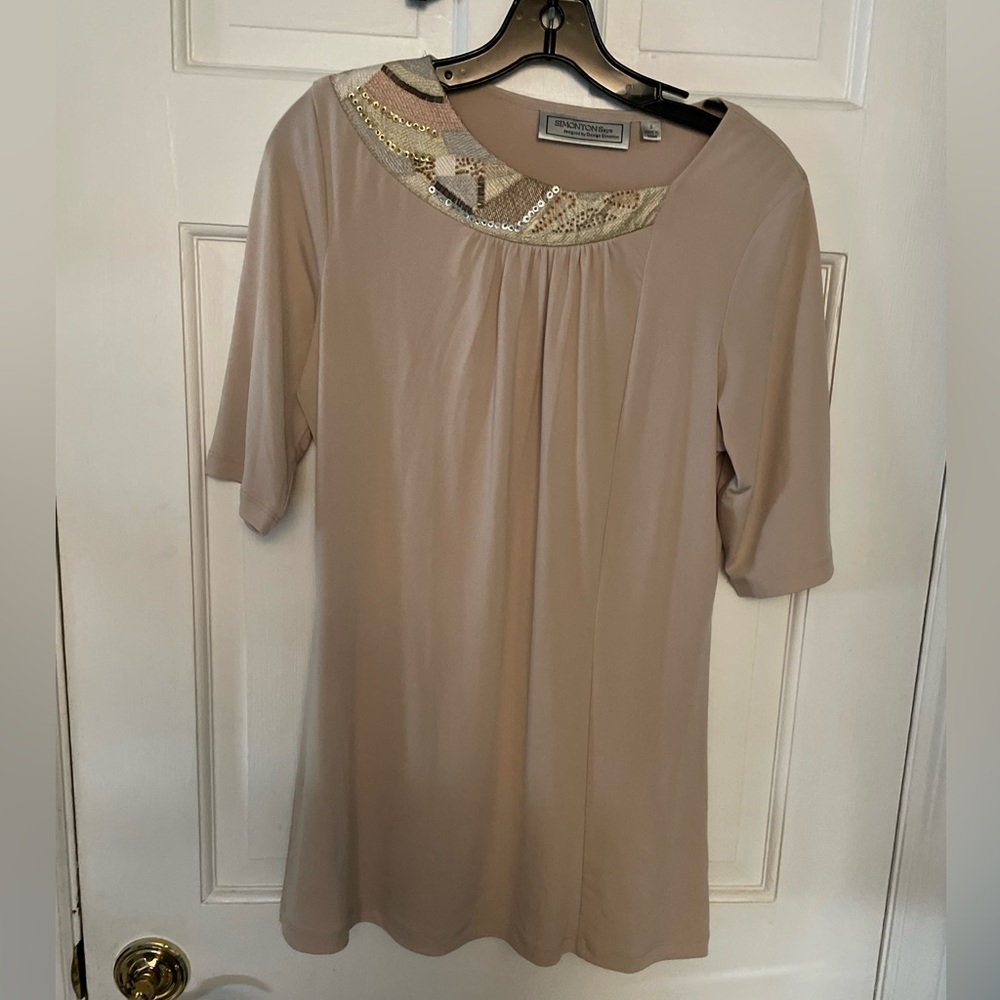 George Simonton Simonton says Tan Short Sleeved top with bead detail